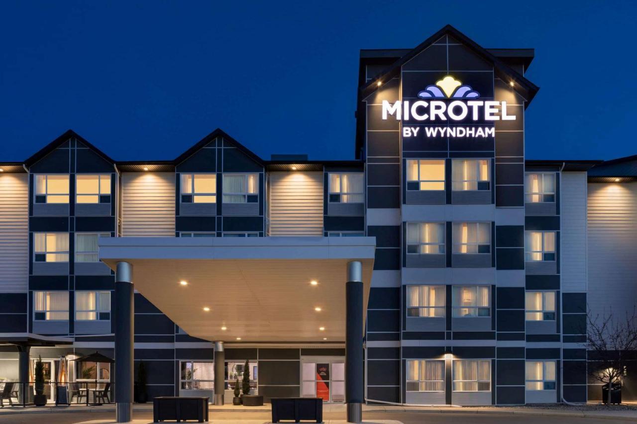Microtel Inn And Suites By Wyndham Weyburn Exterior photo